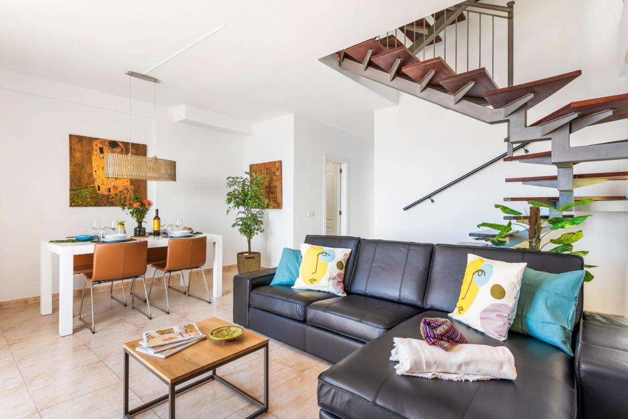 Beachfront Triplex With Swimming Pool & Parking Radazul ภายนอก รูปภาพ