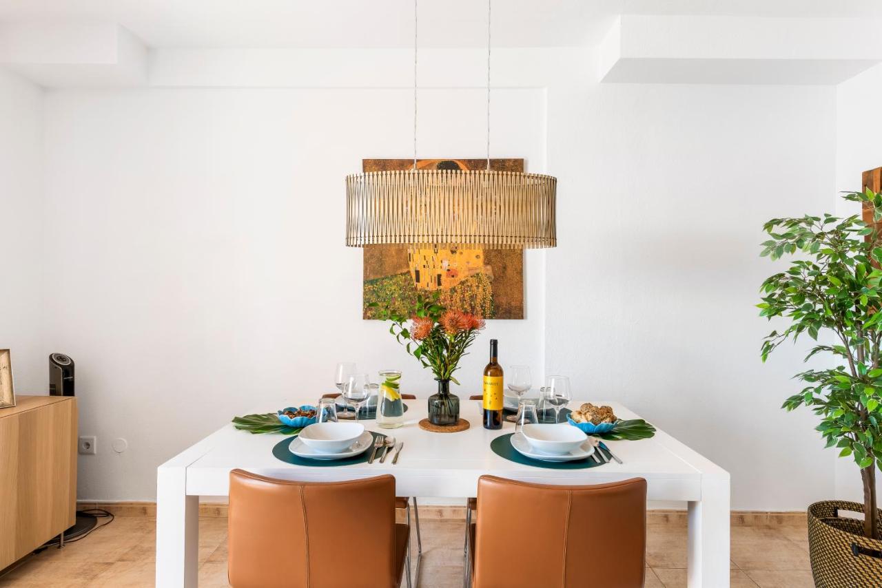 Beachfront Triplex With Swimming Pool & Parking Radazul ภายนอก รูปภาพ